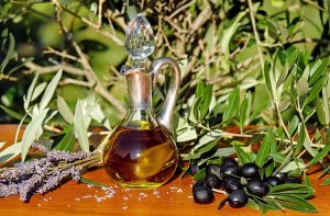 Olivenöl richtig lagern: So bleibt Dein Öl frisch, aromatisch und gesund
